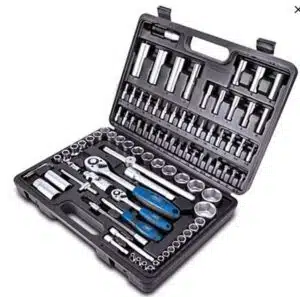Coffret Scheppach 95 pièces en acier chrome vanadium avec mallette compacte et rangement optimisé