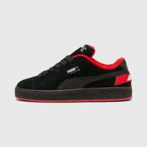 Chaussures PUMA F1 Suede XL édition anniversaire 75 ans – logo Formula 1 sur le devant et logo PUMA sur le côté