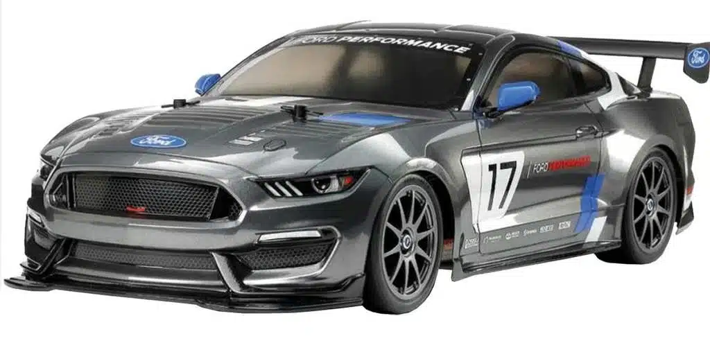Image d'une Ford Mustang GT4 TT-02 1/10 RC car de Tamiya prête à assembler