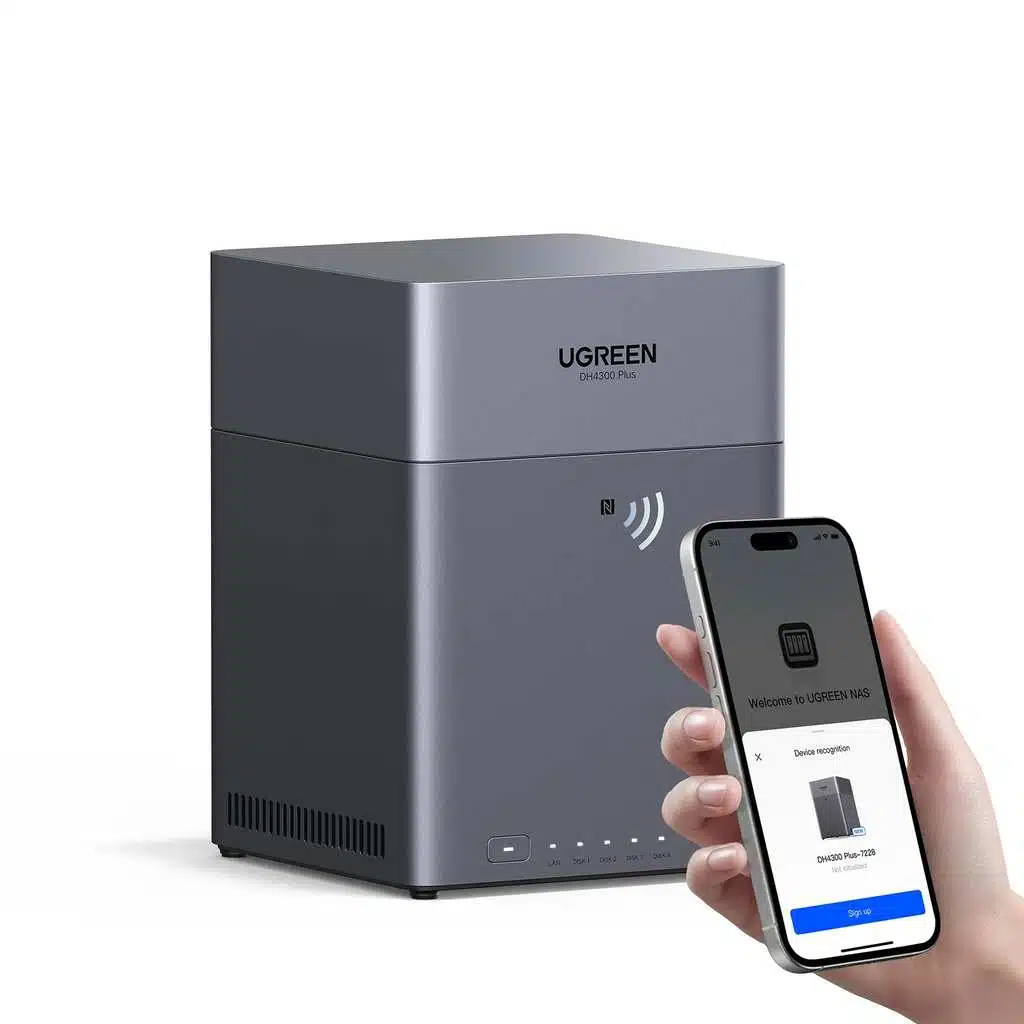 NAS UGREEN NASync DH4300 Plus 4 baies stockage privé sans abonnement 2,5 GbE 8 Go RAM