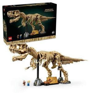 Image montrant le set LEGO Jurassic World 76968 Fossiles de Tyrannosaure Rex prêt à être exposé en France